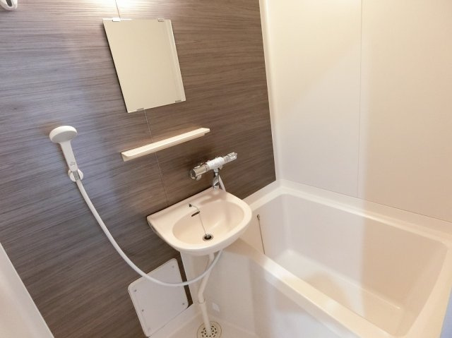 高田ビルの浴室|日々の暮らしに欠かせないお風呂です