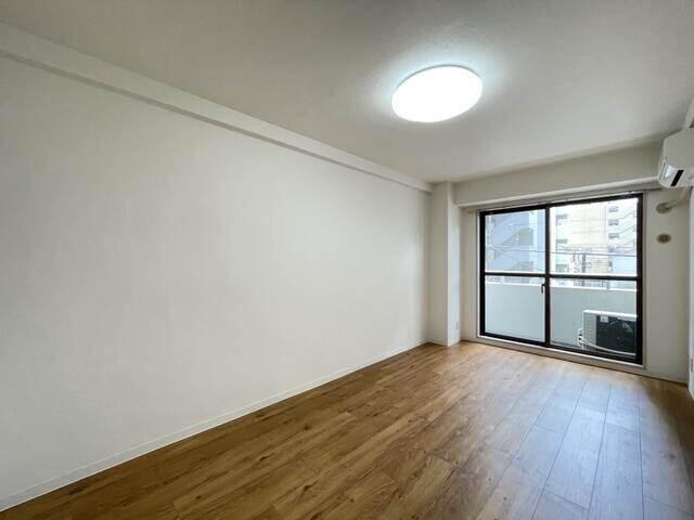 グローリア初穂新小岩の居間・リビング