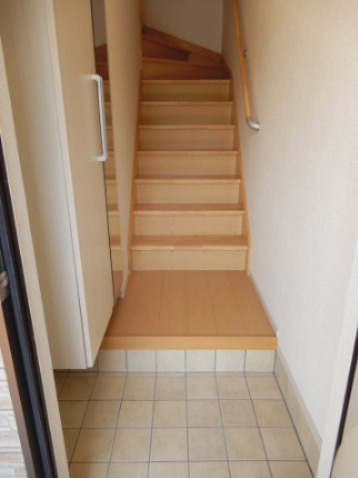 サンライズＢの玄関