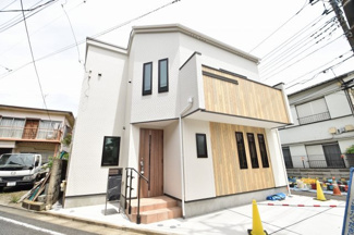 【外観】 | 鋭角角地のロケーション、日当たり通風ともに良好です！！