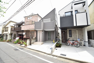 【外観】 | 現地見学や資料請求などお気軽にお問合わせ下さい。
周辺環境とあわせて現地ご案内致します。