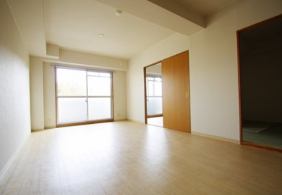 【居間・リビング】 | ヒルサイドガーデン千里山 | LDK★