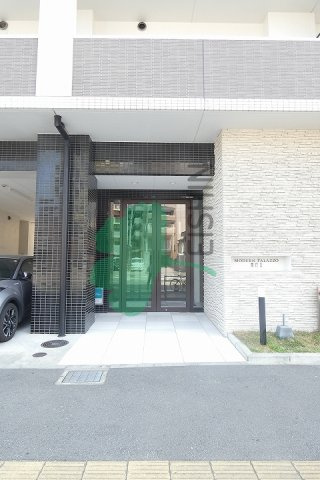 モダンパラッツォ県庁口(MODERN PALAZZO県庁口)のエントランス