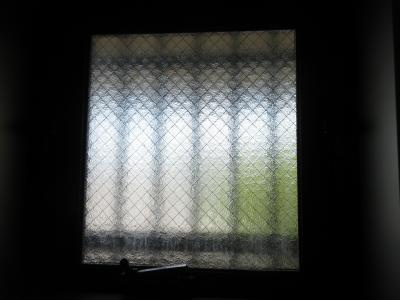 ヴィーヴル藤の森の浴室|お風呂にも玄関にも窓あり。