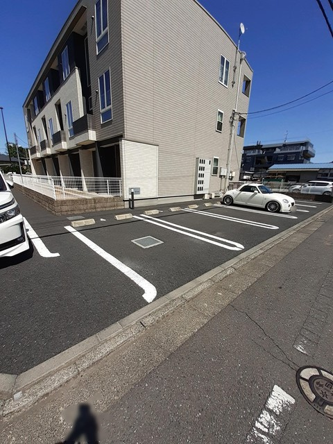 プラシードCOCOの駐車場