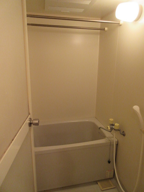 パオ・ヤマニシの浴室