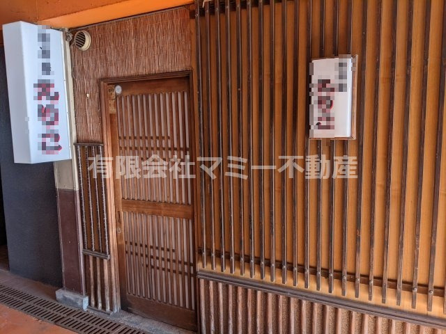 【玄関】 | 大矢知町店舗3号棟O