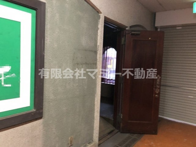 【玄関】 | 大矢知町店舗3号棟O