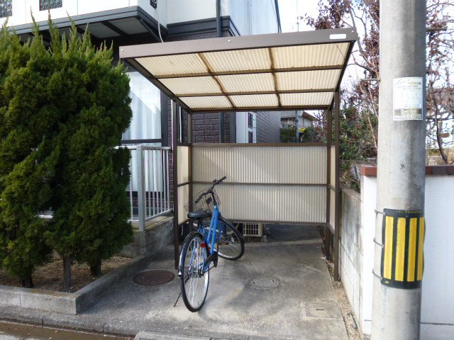 倉敷市白楽町のアパートのその他共用部分|自転車置き場