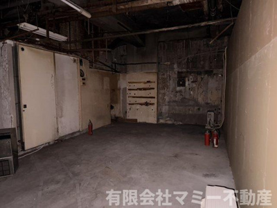 【内装】 | 西新地店舗O