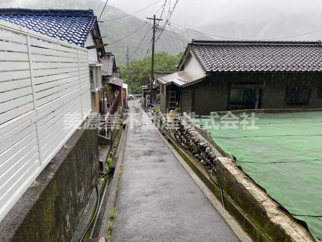 ５６８６４　郡上市八幡町稲成土地の外観