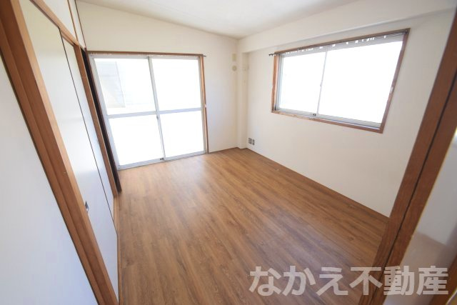 【寝室】 | 使い勝手のいい寝室です