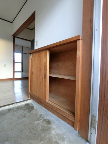 マルタカコーポの収納