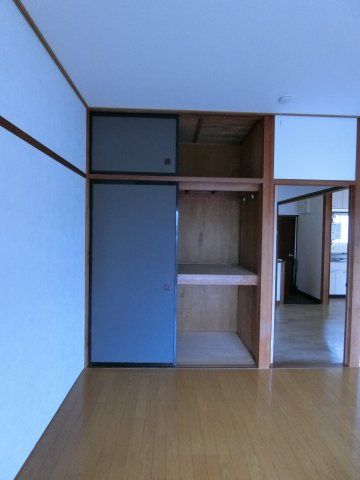 マルタカコーポの収納