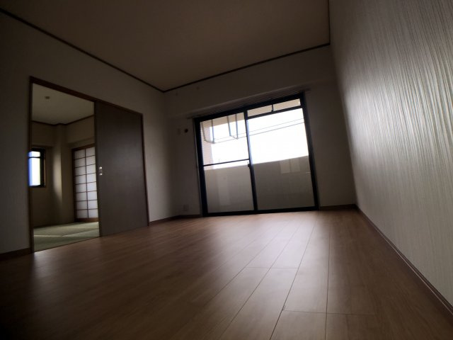 【洋室】 | サンウインズ