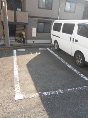【駐車場】 | グランデュールドーマＢ | グランデュールドーマＢ　駐車場