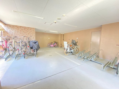 【ロビー】 | リーガル岡崎橋