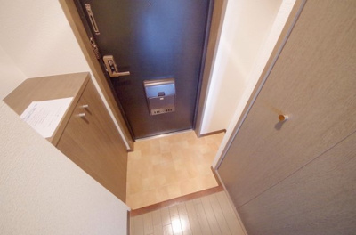 【玄関】 | リーガル京橋 | 落ち着いた玄関です