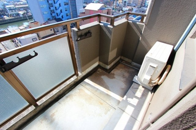 【バルコニー】 | リーガル京橋 | 陽当たり良好なバルコニーです