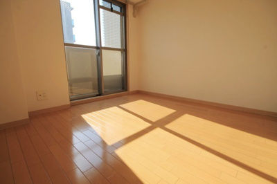 【居間・リビング】 | ラナップスクエア中之島公園 | ゆったり過ごせるリビングです