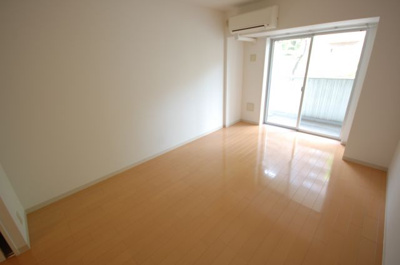 【洋室】 | Zeus西梅田Premium