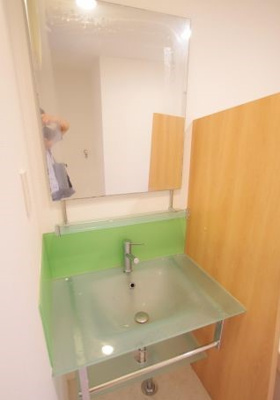 【独立洗面台】 | プロスペクト中之島 | 朝の支度にも助かる、独立の洗髪洗面化粧台