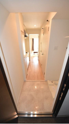 【玄関】 | スプランディッド難波