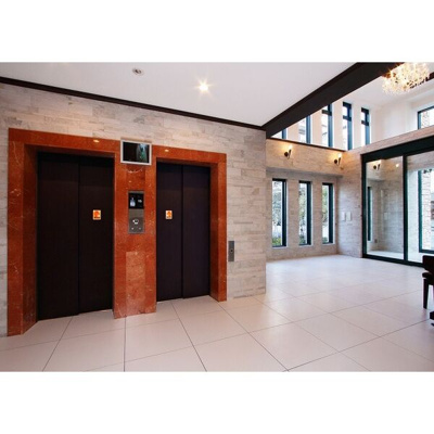 【エントランス】 | スプランディッド難波