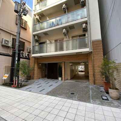 【エントランス】 | Y＆Rino Residence