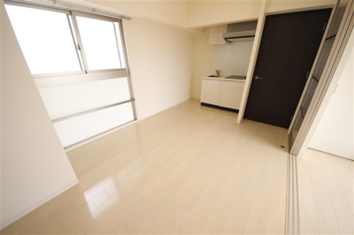 【居間・リビング】 | レジュールアッシュ難波MINAMI-Ⅲ