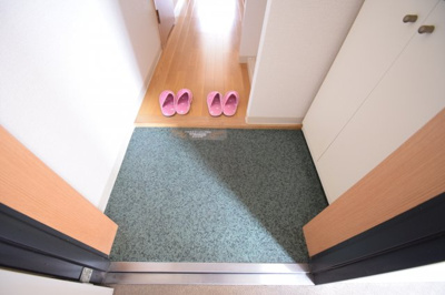 【玄関】 | アーバンコンフォート堀江 | ゆったりとした玄関です