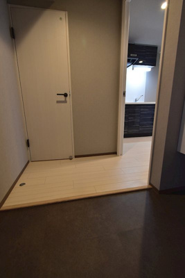 【玄関】 | Ｍ：ＣＯＵＲＴ新町