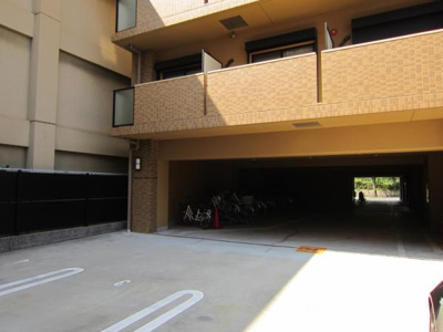 【駐車場】 | ロワ・リオン上町