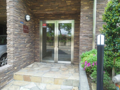 【エントランス】 | ロワ・リオン上町