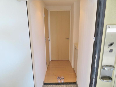 【玄関】 | ジュネーゼグラン福島Noda | ゆったりとした玄関です