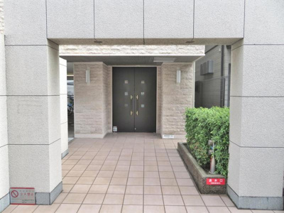 【エントランス】 | ジュネーゼグラン福島Noda | 落ち着いたエントランスです