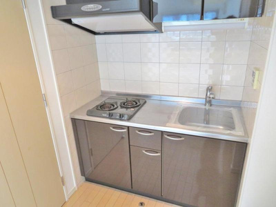 【キッチン】 | ジュネーゼグラン福島Noda | コンパクトなキッチンで掃除もラクラク