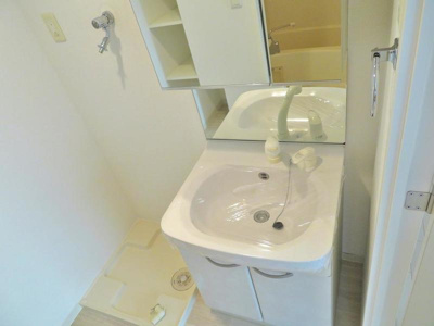 【独立洗面台】 | ジュネーゼグラン福島Noda | 独立洗面台で身支度をすべて済ませてしまいましょう