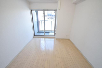 【居間・リビング】 | エステムプラザ難波WESTリバークロス | 使いやすい居間です