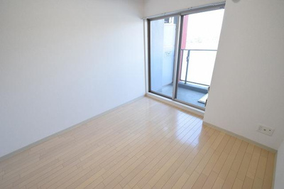 【内装】 | エステムプラザ難波WESTリバークロス | 明るい色調の室内です