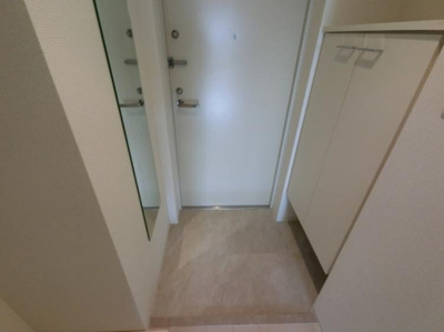 【玄関】 | SERENiTE本町reflet