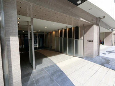 【エントランス】 | SERENiTE本町reflet