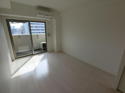 【居間・リビング】 | SERENiTE本町reflet