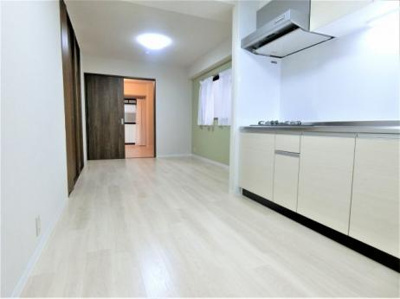 【居間・リビング】 | コスモリード大阪本町 | おしゃれなリビングです