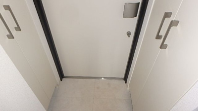 【玄関】 | アーデンタワー本町イースト