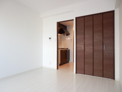 【洋室】 | グランエクラ本田