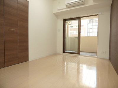 【寝室】 | LUXE難波EAST