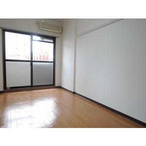 【寝室】 | ベル・ヴィー福島 | 広くて明るい寝室