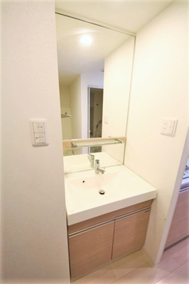 【洗面所】 | ジュネーゼグラン難波ミラージュ