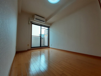 【居間・リビング】 | サムティ心斎橋EAST